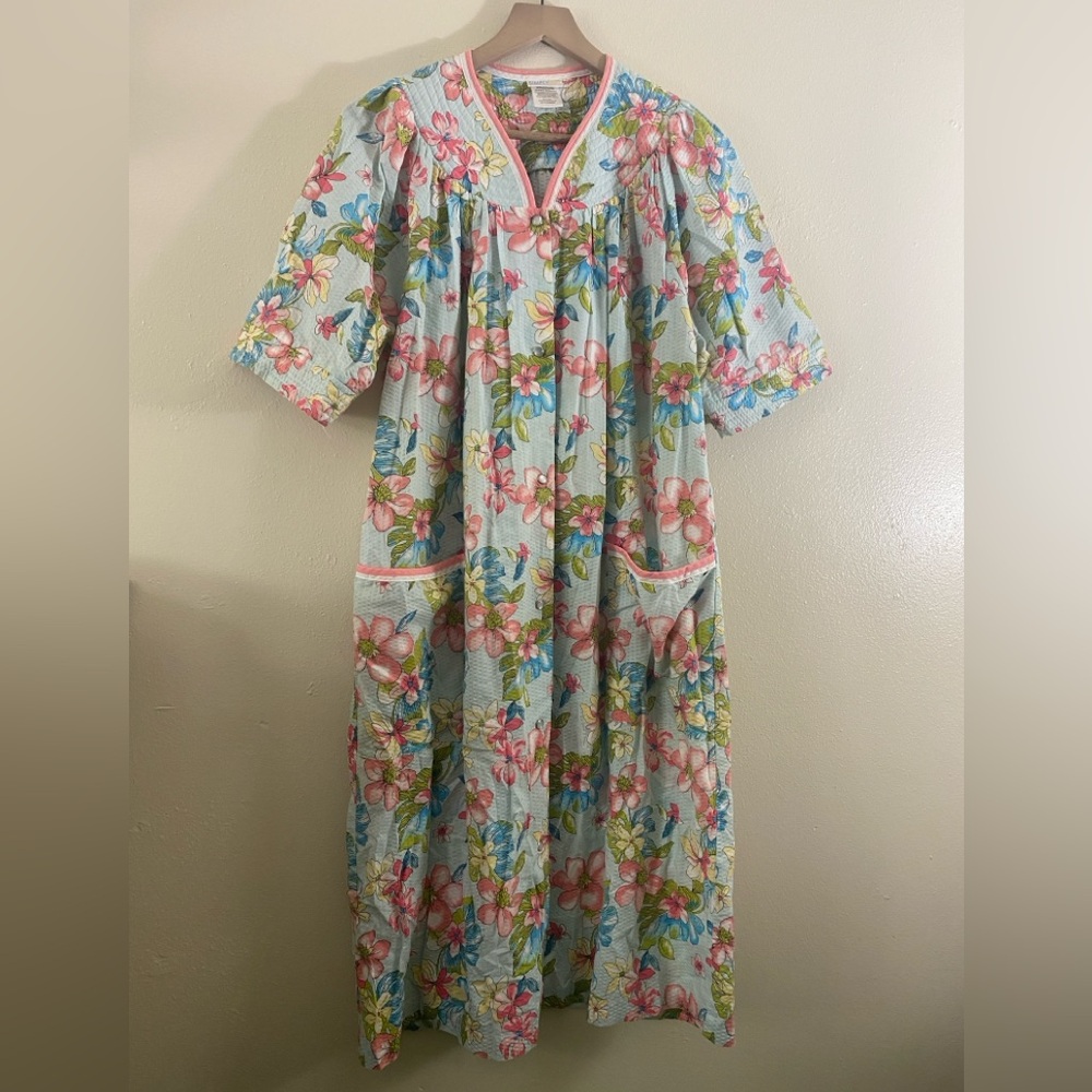 Summer Moomoo Robe Snap Front Sz M Floral Print Nightgown Cottagecore